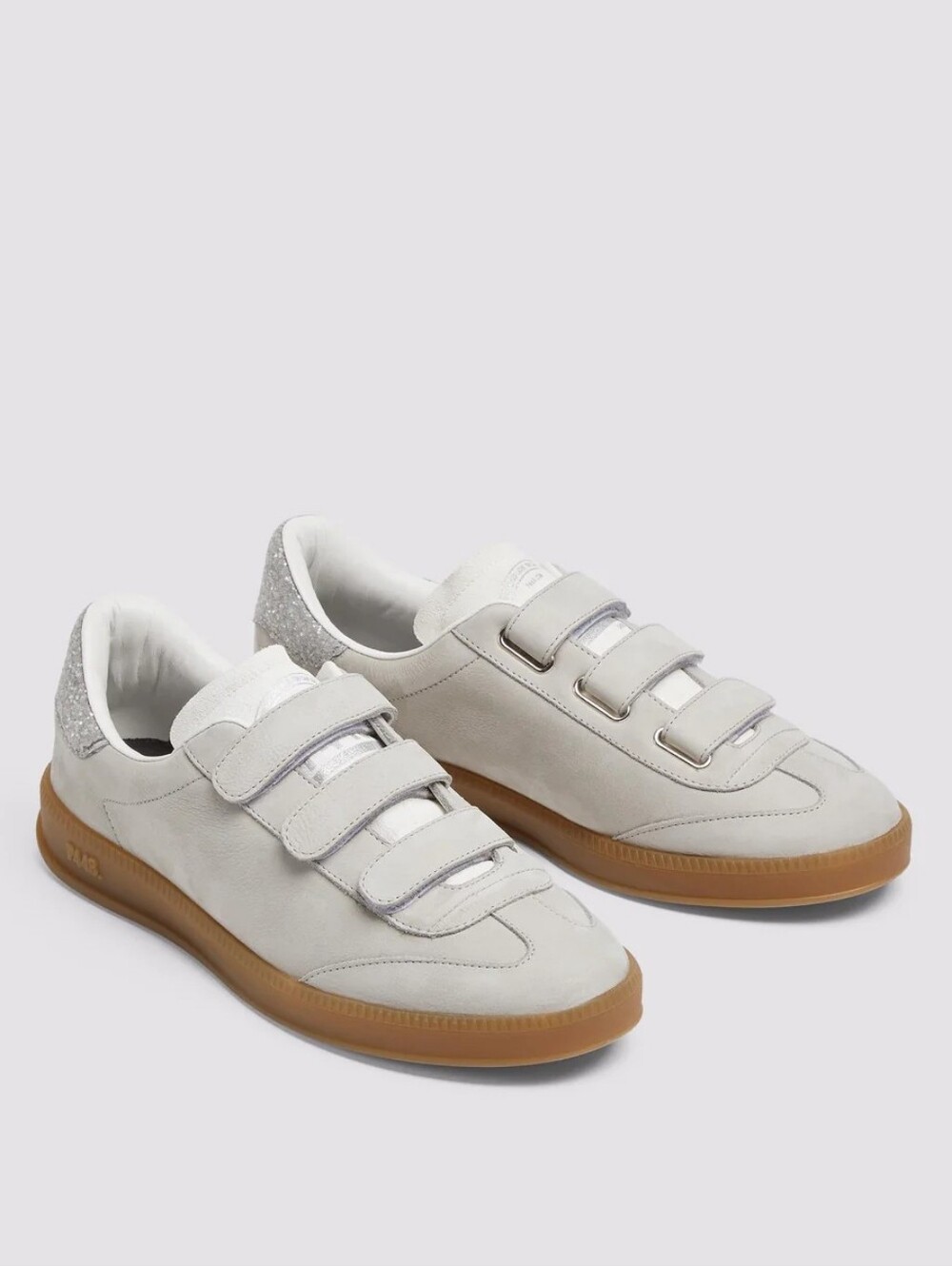 P448 Womens Capri Gliter Sneakers Size 40